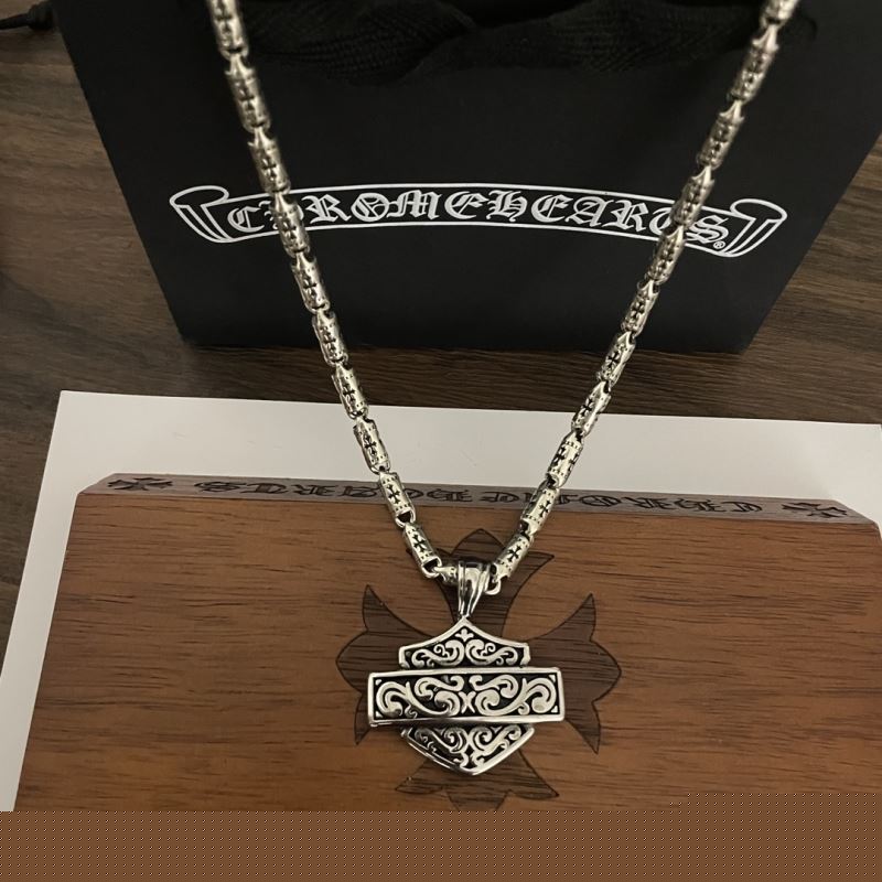 Ch**me He**ts necklaces